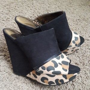 Carlos Santana wedges